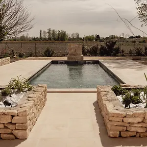 Hébergement de vacances La Ferme Du 645, Entraigues-sur-la-Sorgue